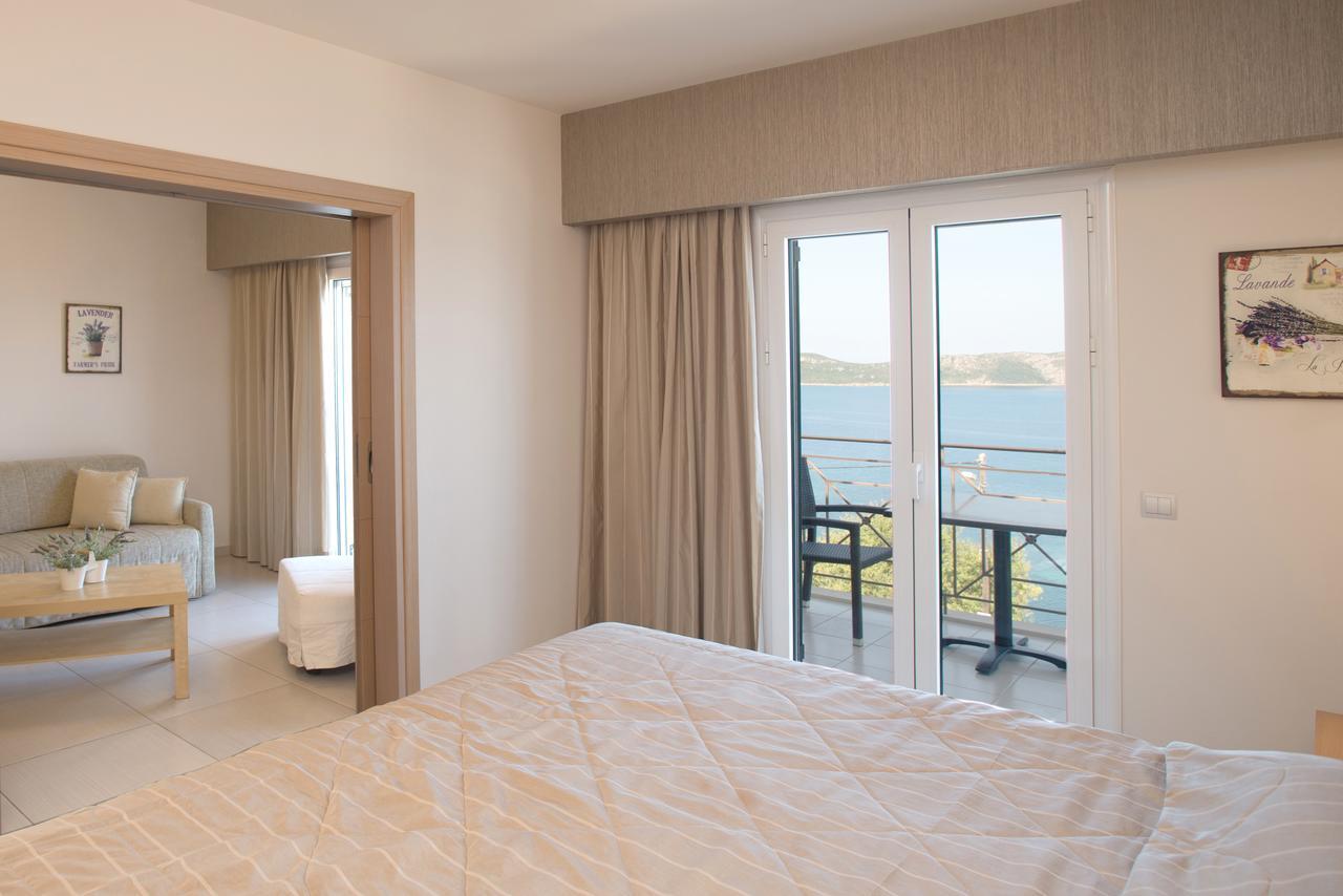 Hotel Philip Pylos Exterior foto